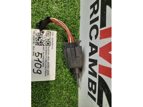 Interruttore LUCE Freno ANT 3B0945511C Audi A4 8ED Avant 2005