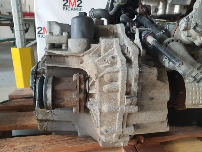 Cambio CRBC 0D9300040A00Q Audi A3 8VA Sportback 2012