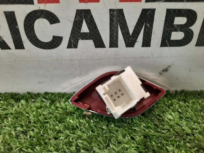 Interruttore LUCI Emergenza 96669616KR Citroen C3 III 2016