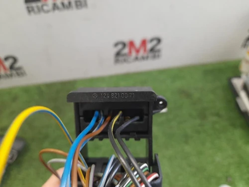 Interruttore LUCI Emergenza A1248200110 1248210071 Mercedes Classe E W124 1985