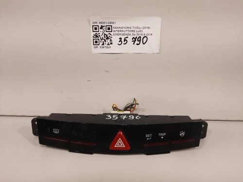 Interruttore LUCI Emergenza 85201-35001 Ssangyong Tivoli 2015