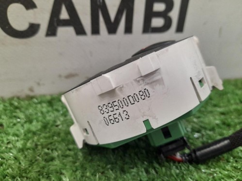 Interruttore LUCI Emergenza 839500D080 Toyota Yaris IV 2014