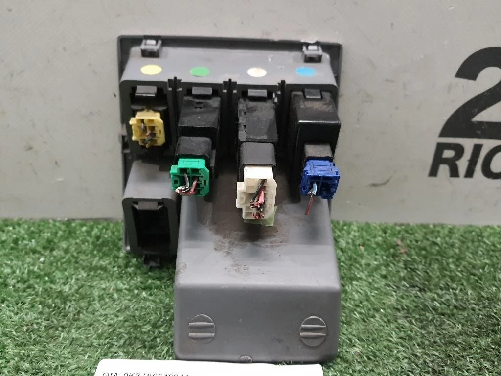 Interruttore Regolazione FARI 0K2JA6649044 Kia Carens II 2002