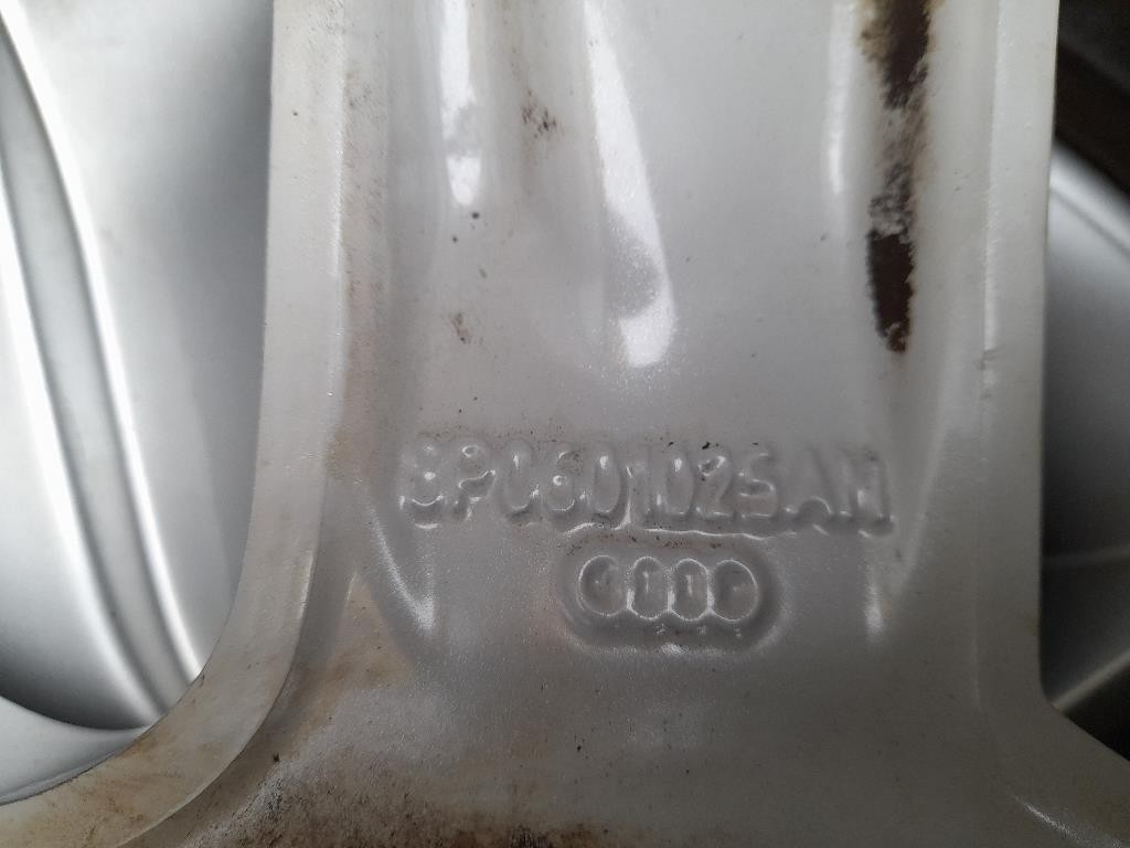 KIT 4 Cerchi 29555 R16 8P0601025AM Audi A3 8P1 2004