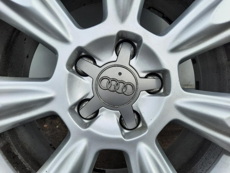 KIT 4 Cerchi 8K0801025 22550 R17 CERCHI KIT 4 Audi A4 8W5 Avant 2015