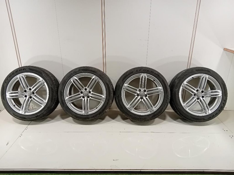 KIT 4 Cerchi 8R0601025AH RAGGIO 20 Audi Q5 8RB 2012