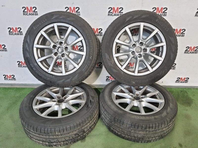 KIT 4 Cerchi 23560 R18 8R0601025C Audi Q5 8RB 2012