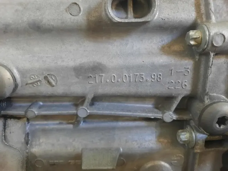 Cambio DANNEGGIATO 23007597917 2170017398 6 MARCE MANUALE Bmw Serie 1 F20 Berlina 2012