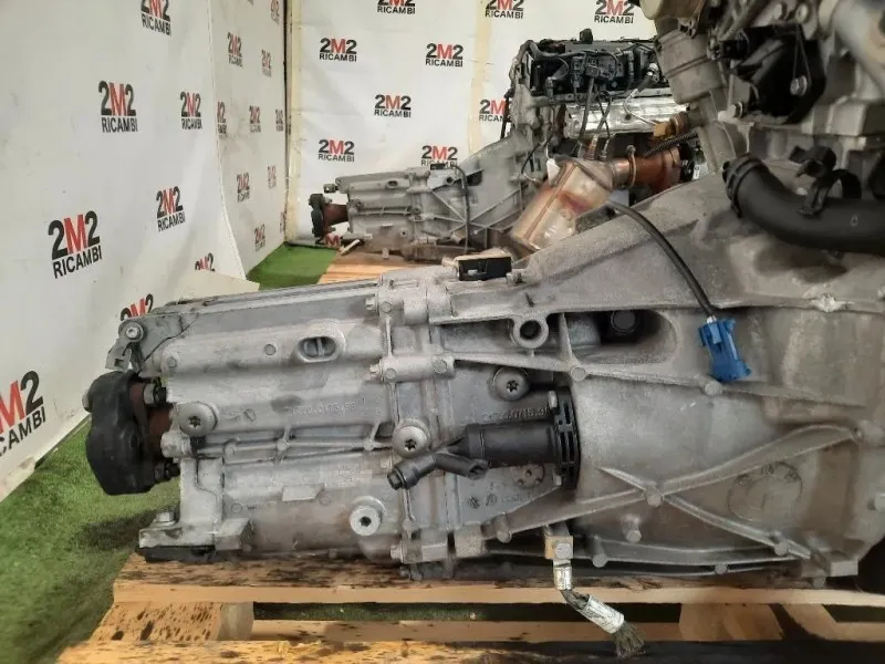 Cambio DANNEGGIATO 23007597917 2170017398 6 MARCE MANUALE Bmw Serie 1 F20 Berlina 2012