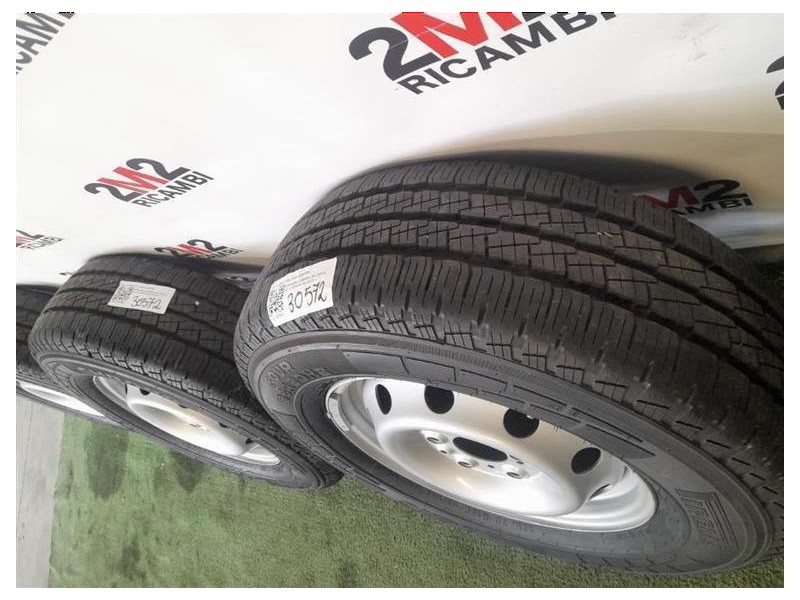 KIT 4 Cerchi CERCHI IN LEGA 22570 R15 C M+S Citroen Jumper III 2014
