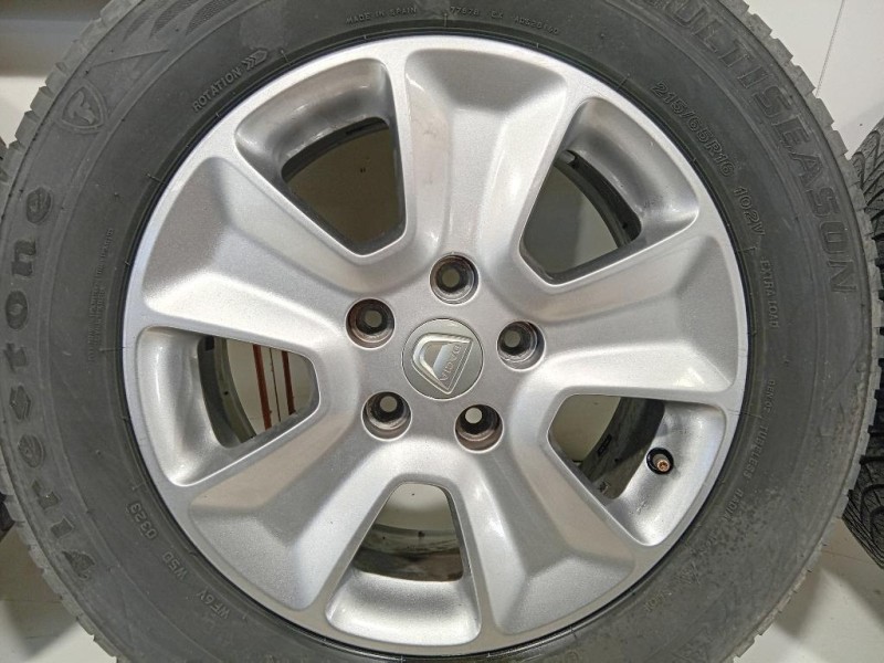 KIT 4 Cerchi 215 65 R16 40300480R Dacia Duster I 2014