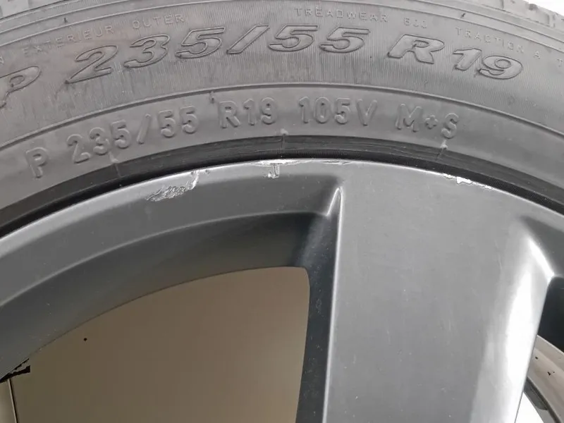 KIT 4 Cerchi J9C3-DA 23555 R19 105 V Jaguar E-pace 2017