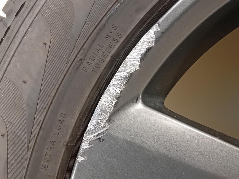 KIT 4 Cerchi J9C3-DA 23555 R19 105 V Jaguar E-pace 2017