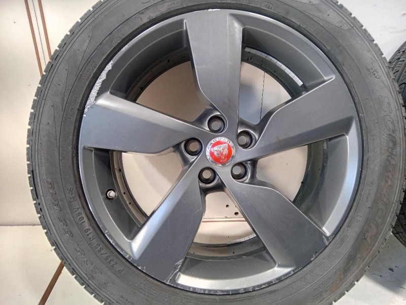 KIT 4 Cerchi J9C3-DA 23555 R19 105 V Jaguar E-pace 2017