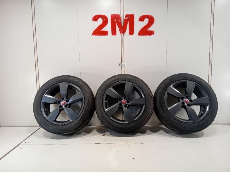 KIT 4 Cerchi J9C3-DA 23555 R19 105 V Jaguar E-pace 2017