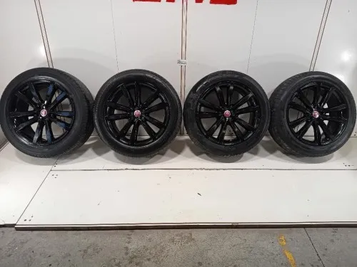 KIT 4 Cerchi HK8M-1007-HA Jaguar F-pace 2015