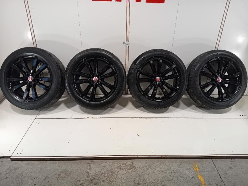 KIT 4 Cerchi HK8M-1007-HA Jaguar F-pace 2015