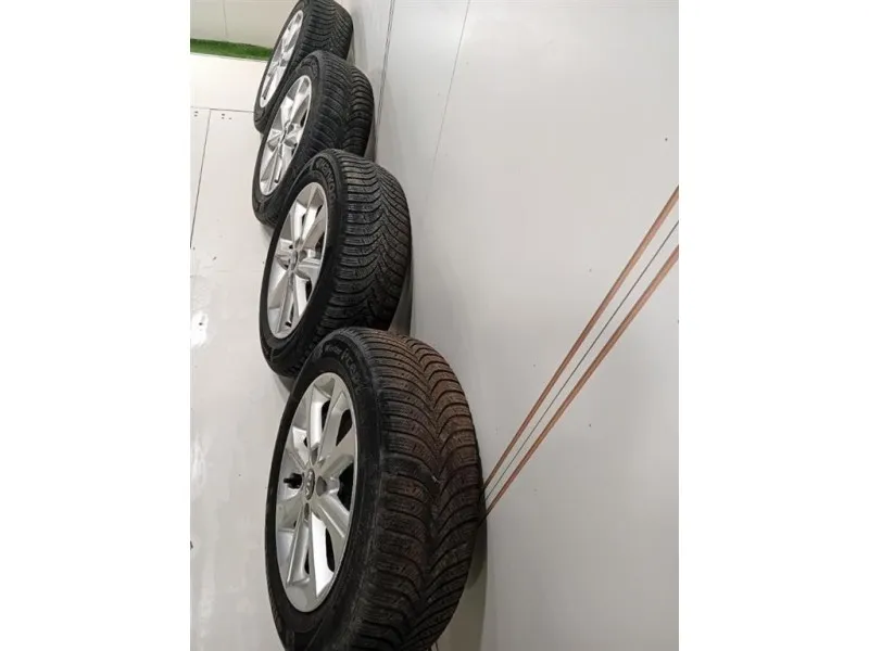 KIT 4 Cerchi 18565 R15 52910-H8400 Kia Stonic 2017