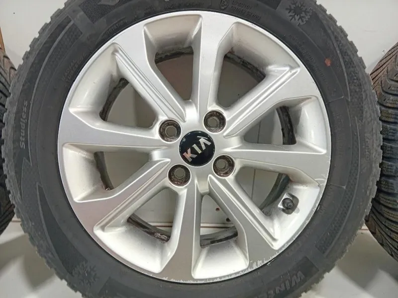 KIT 4 Cerchi 18565 R15 52910-H8400 Kia Stonic 2017