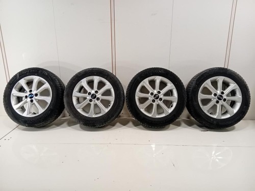 KIT 4 Cerchi 18565 R15 52910-H8400 Kia Stonic 2017