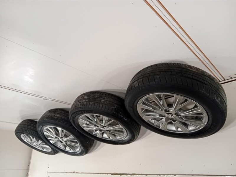 KIT 4 Cerchi 42611-0DG70 Toyota Yaris IV 2014