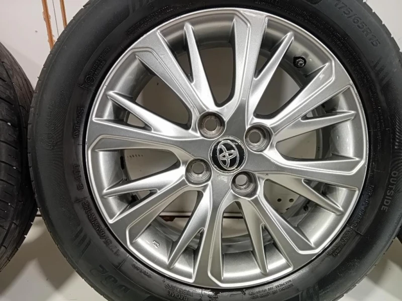 KIT 4 Cerchi 42611-0DG70 Toyota Yaris IV 2014