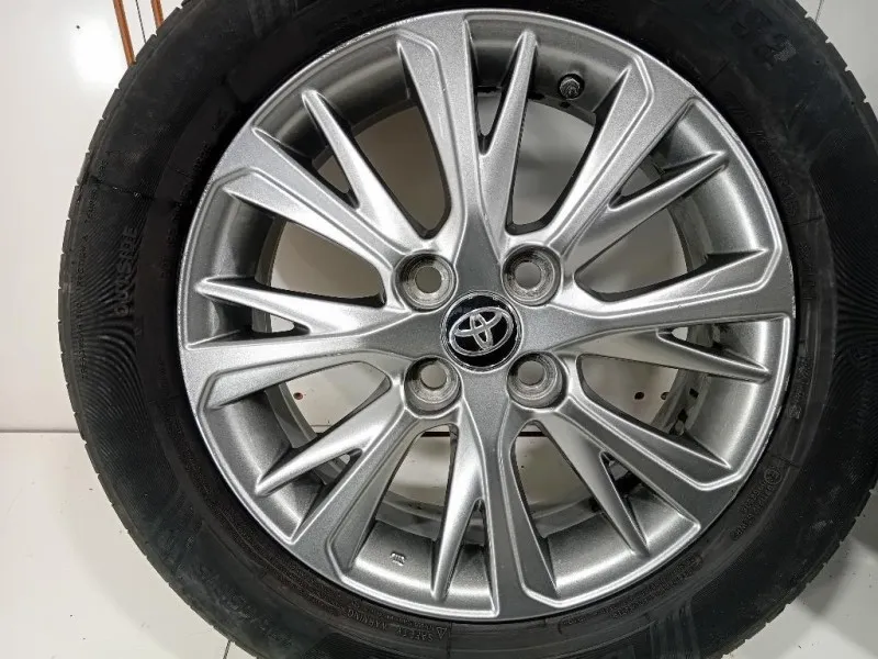 KIT 4 Cerchi 42611-0DG70 Toyota Yaris IV 2014