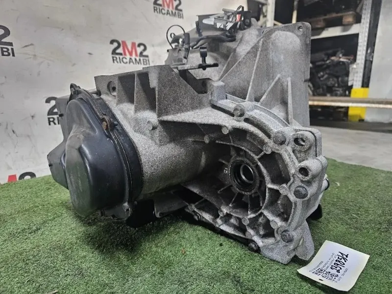 Cambio F6JBD 8A6R7002EB Ford Fiesta VI 2008