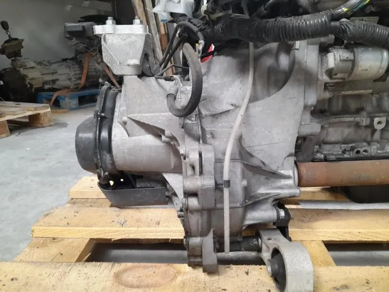 Cambio UGJC BA6R7002ABB Ford Fiesta VI 2012