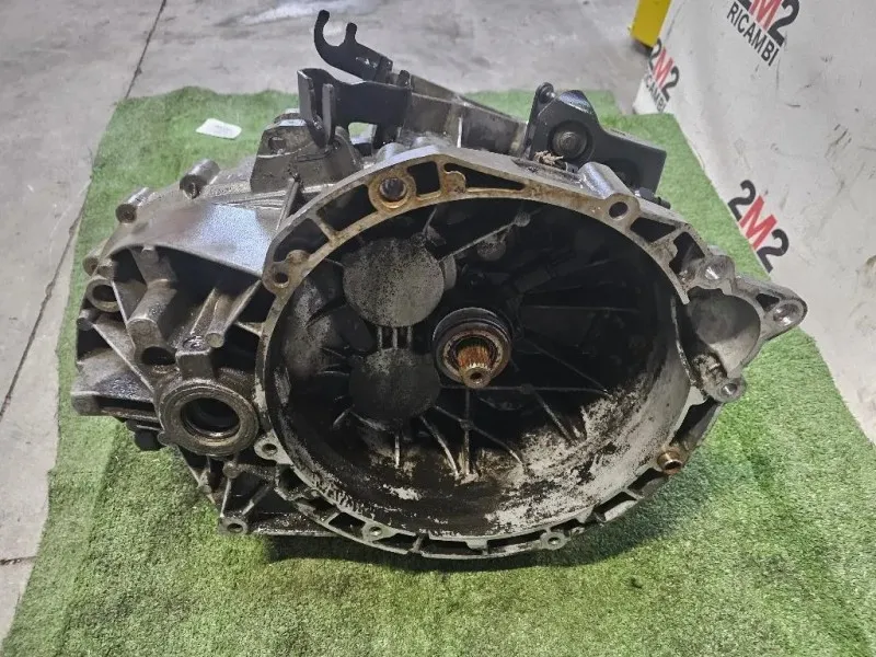 Cambio 3S7R-7F096-D Ford Focus III 2008