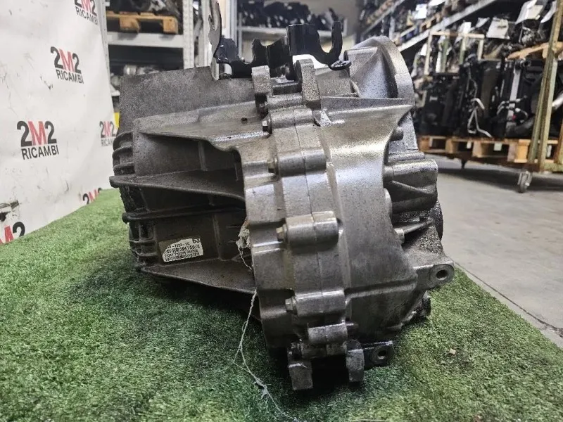 Cambio 3S7R-7F096-D Ford Focus III 2008