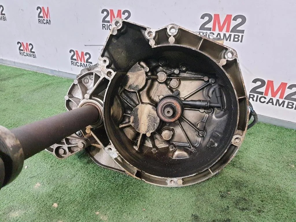 Cambio M1DA AV6R-7F096-GG Ford Focus IV 2011