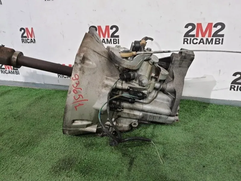 Cambio M1DA AV6R-7F096-GG Ford Focus IV 2011