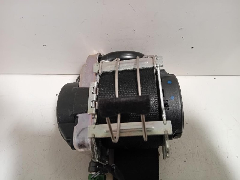 Cambio UKDA AV4R7002AA Ford KUGA I 2008