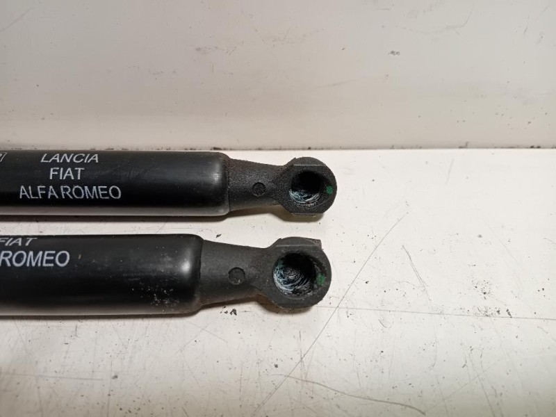 KIT Ammortizzatori ANT 51923979 DX+SX Fiat 500L 2013