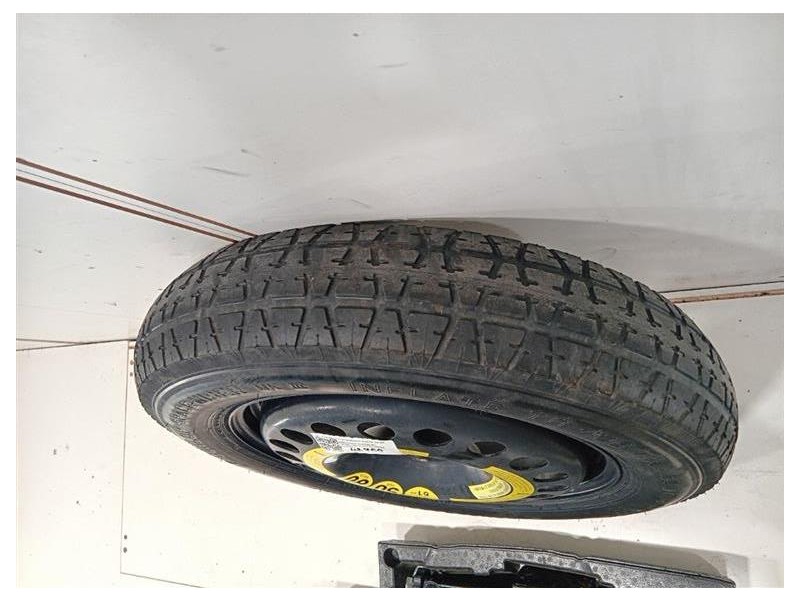 KIT Attrezzi A1668990021A164400002 RUOTA DE SCORTA Mercedes Classe ML W166 2012