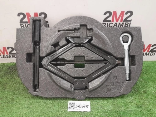 KIT Attrezzi 13369989 Opel Astra K SW 2016