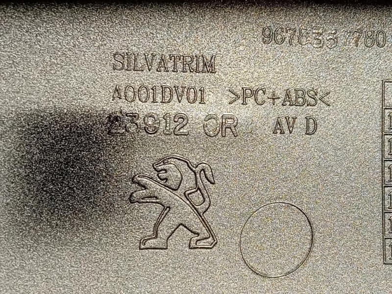 KIT Barra Portapacchi Tetto 1610100180 KIT RRIVESTIMENTO BARRE PORTAPACCHI Peugeot 2008 I 2016