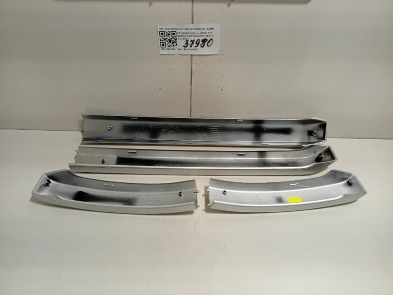 KIT Barra Portapacchi Tetto 1610100180 KIT RRIVESTIMENTO BARRE PORTAPACCHI Peugeot 2008 I 2016