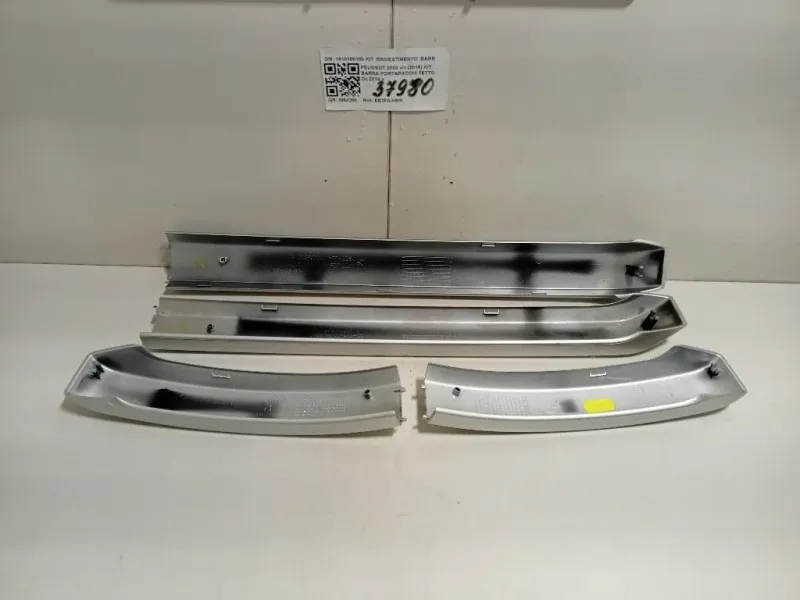 KIT Barra Portapacchi Tetto 1610100180 KIT RRIVESTIMENTO BARRE PORTAPACCHI Peugeot 2008 I 2016