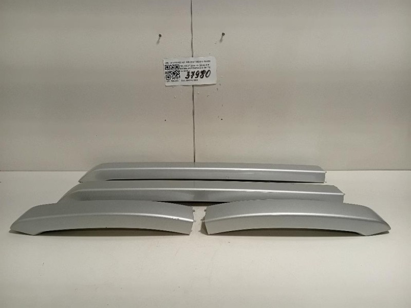 KIT Barra Portapacchi Tetto 1610100180 KIT RRIVESTIMENTO BARRE PORTAPACCHI Peugeot 2008 I 2016