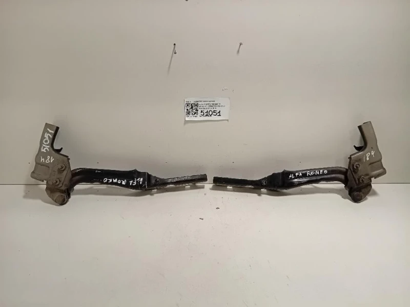 KIT Cerniere Cofano ANT KIT CERNIERE COFANO ANT Alfa Romeo Giulietta 2013