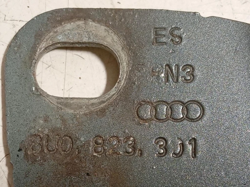 KIT Cerniere Cofano ANT 8J0 823 3028U0 823 301 SX+DX Audi Q3 8UB 2012