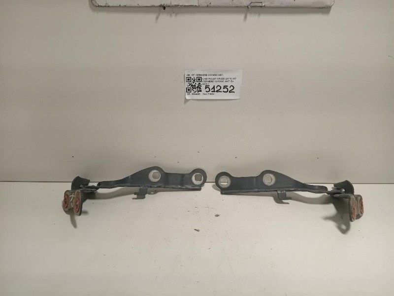 KIT Cerniere Cofano ANT KIT CERNIERE COFANO ANT Chevrolet Cruze 2011