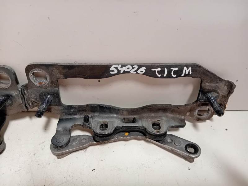 KIT Cerniere Cofano ANT KIT CERNIERE COFANO ANT Mercedes Classe E W212 2009