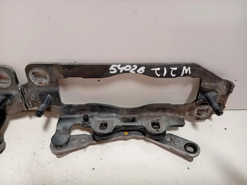 KIT Cerniere Cofano ANT KIT CERNIERE COFANO ANT Mercedes Classe E W212 2009