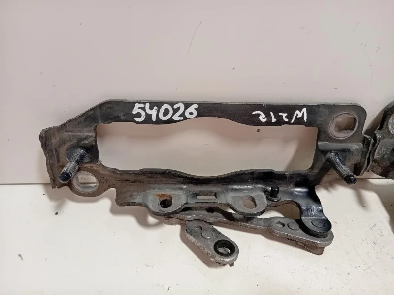 KIT Cerniere Cofano ANT KIT CERNIERE COFANO ANT Mercedes Classe E W212 2009