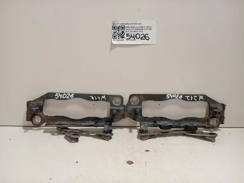 KIT Cerniere Cofano ANT KIT CERNIERE COFANO ANT Mercedes Classe E W212 2009