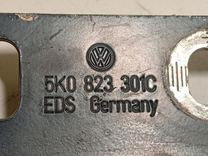 KIT Cerniere Cofano ANT 5K0823301C5K0823302C Volkswagen GOLF VI 2009