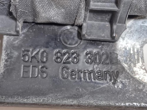 KIT Cerniere Cofano ANT 5K0 823 301B DX+SX Volkswagen GOLF VI 2009